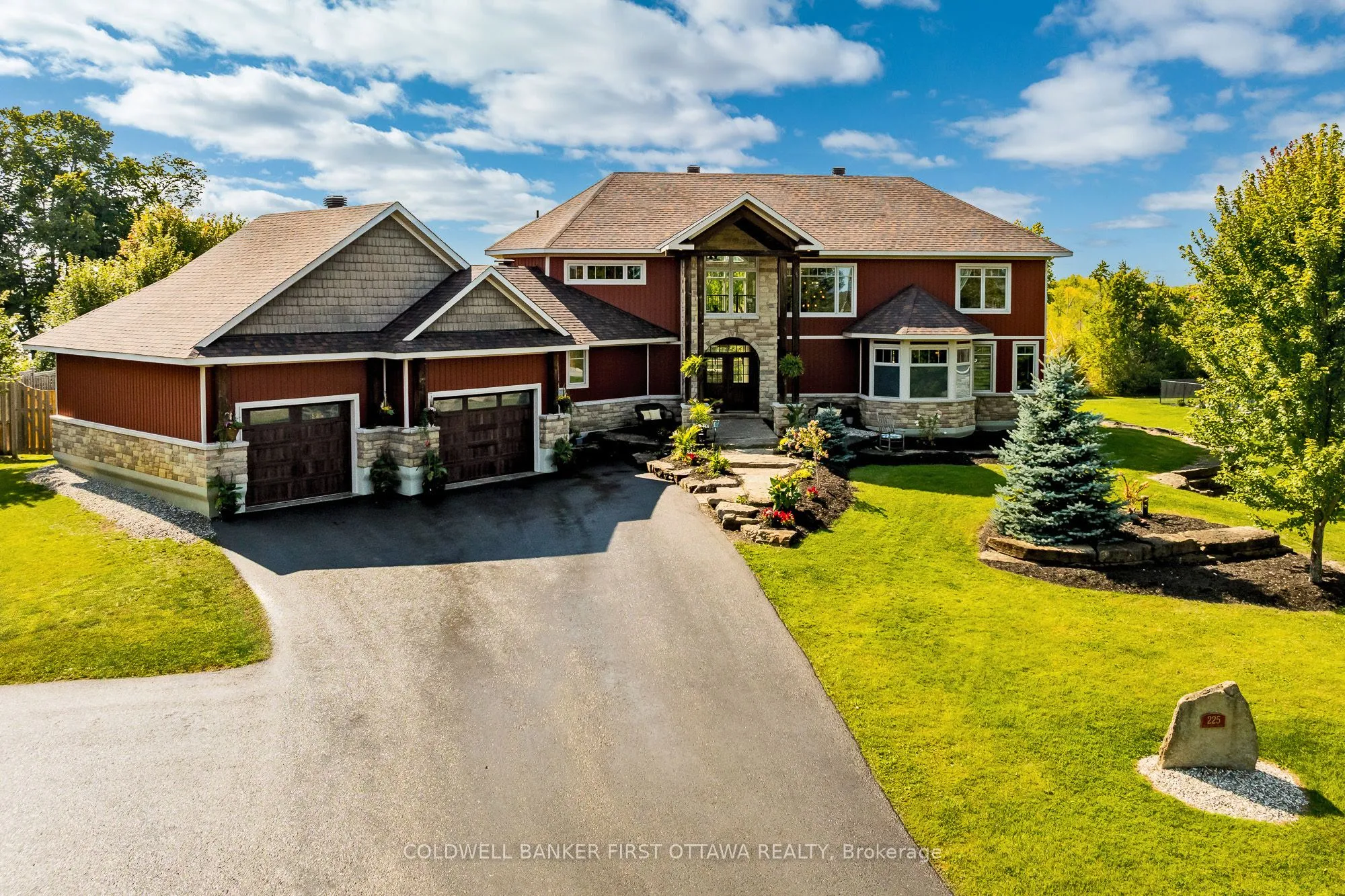 Detached Home For Sale | X13113124