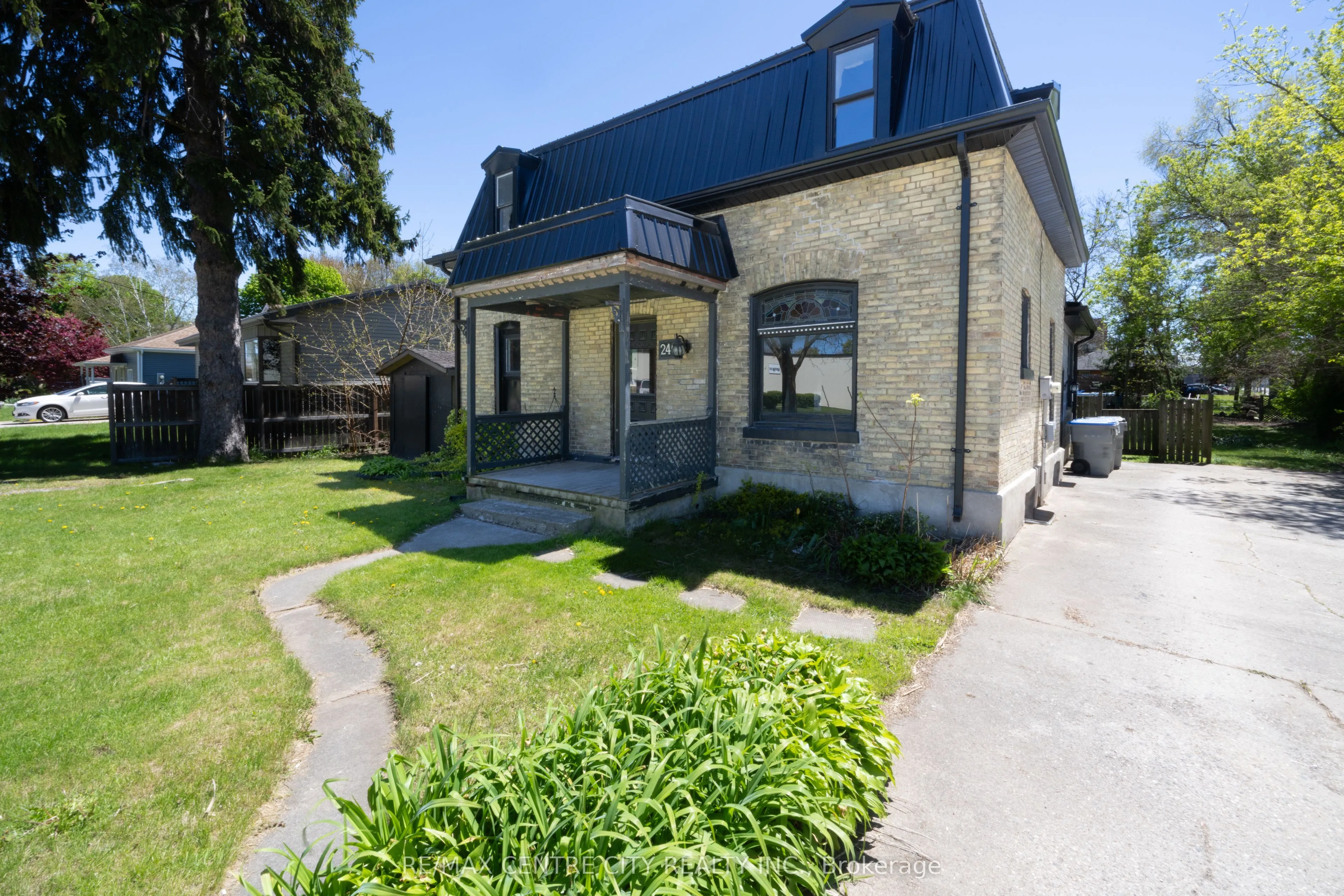 Detached Home For Sale | X13113154