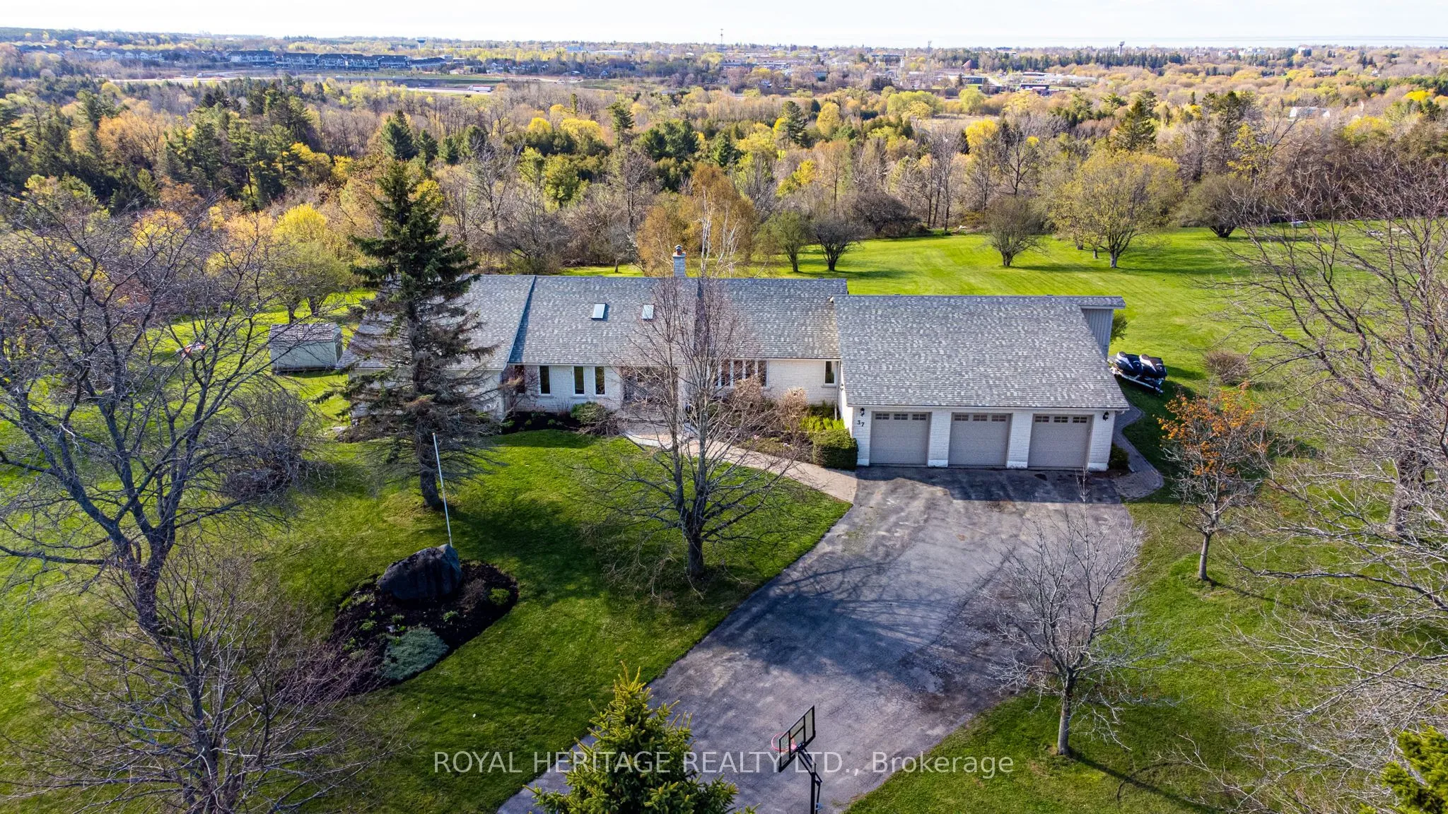 Detached Home For Sale | X13114894