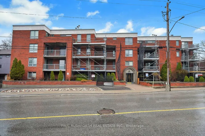 202-939 North River Road