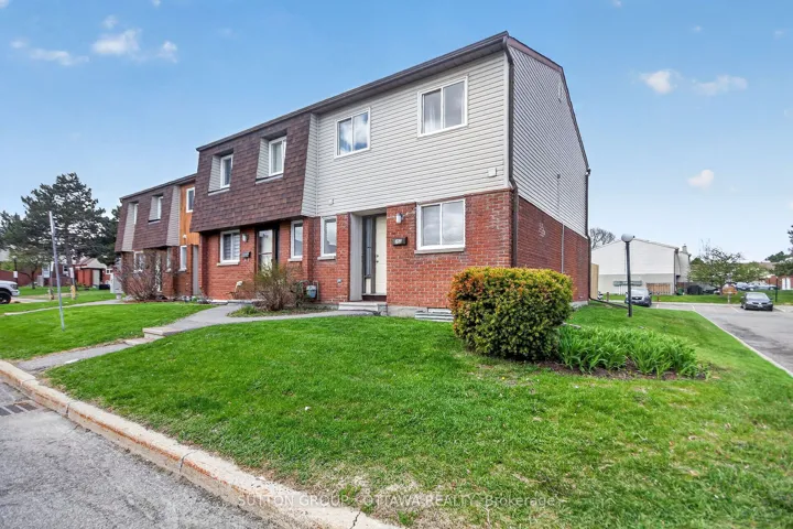 35d Woodvale Green N/a 79, South Of Baseline To Knoxdale, ON K2G 4H3