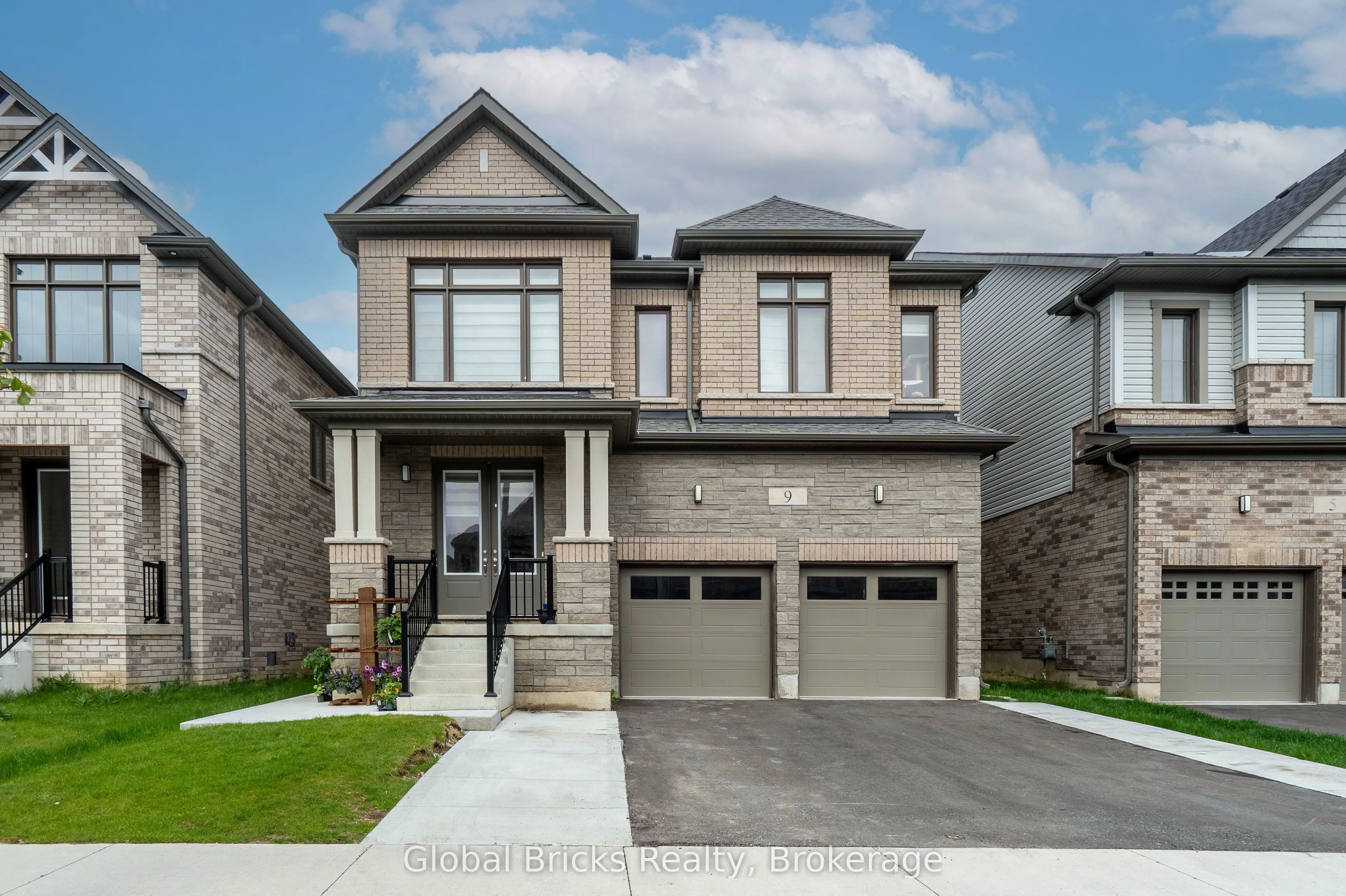 Detached Home For Sale | X13118686