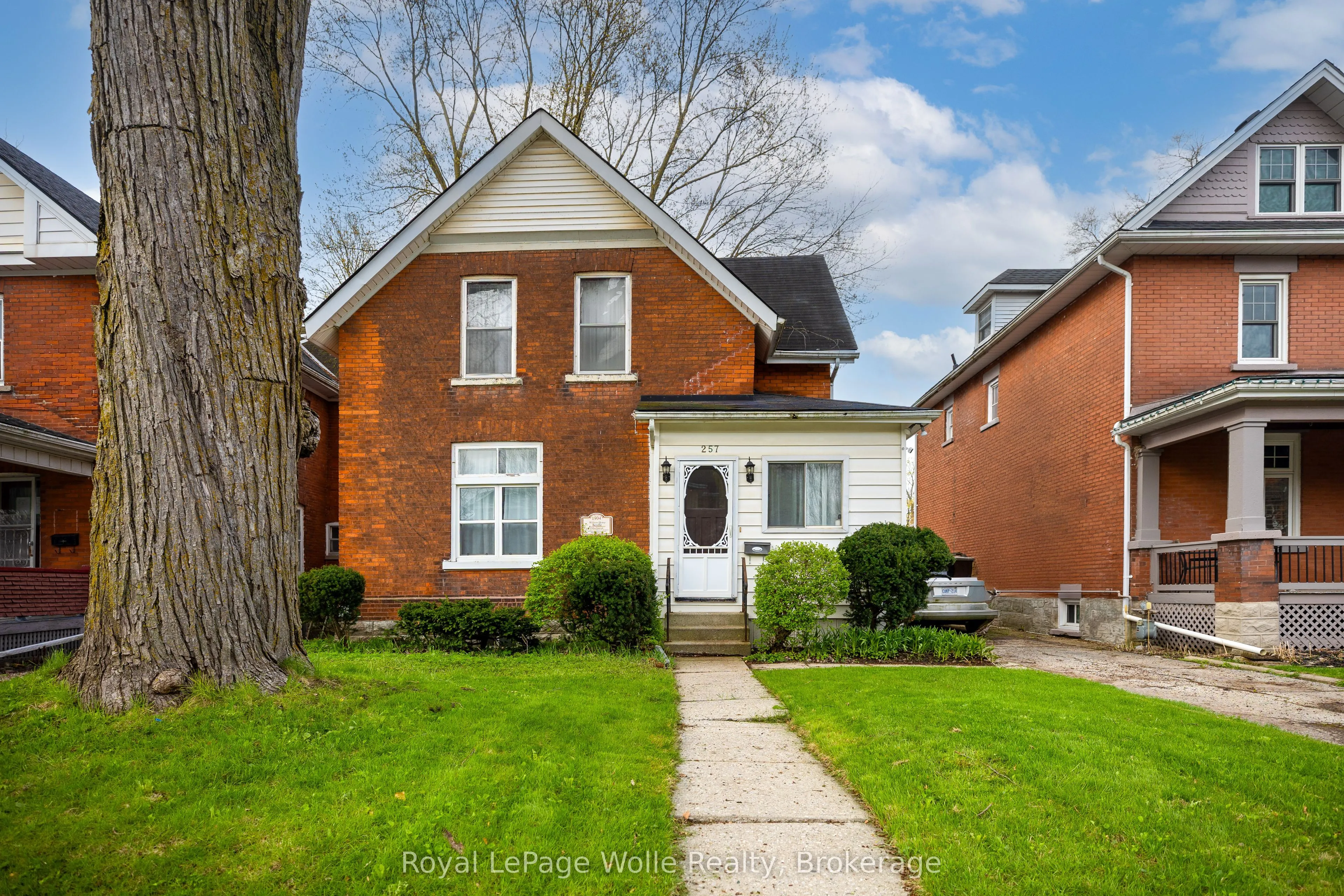 Detached Home For Sale | X13118772