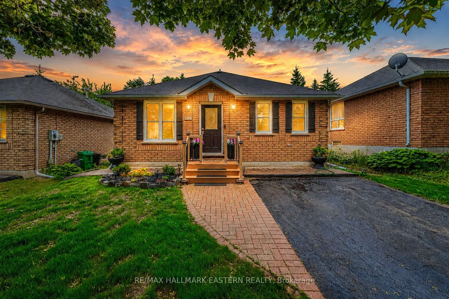 Detached Home For Sale | X13120904