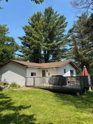42 West Ham Lake Road, Killarney, ON P0M 1A0