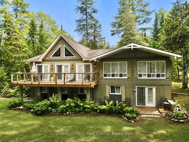 Approx 2900 sq ft, year round lakehome/cottage..