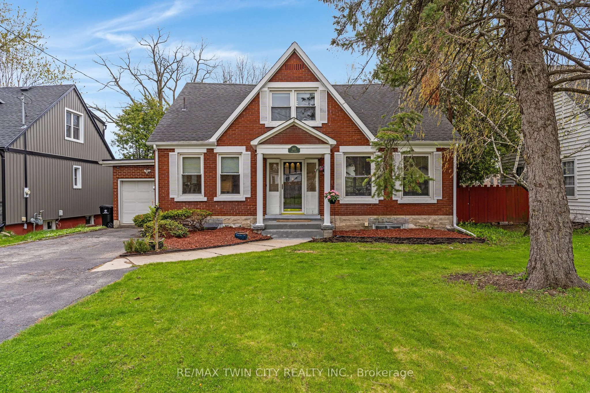 Detached Home For Sale | X13129564