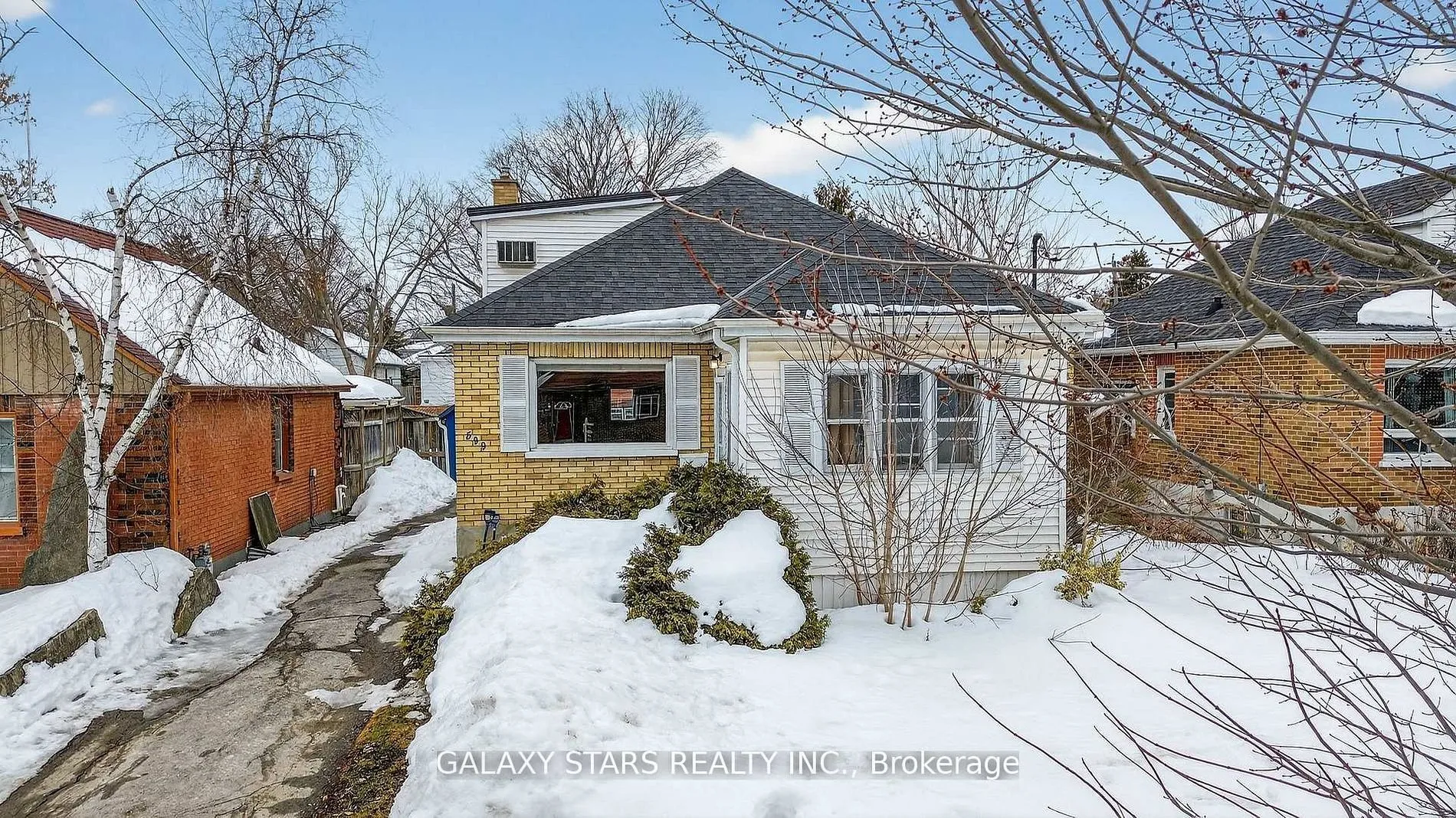 Detached Home For Sale | X13129576