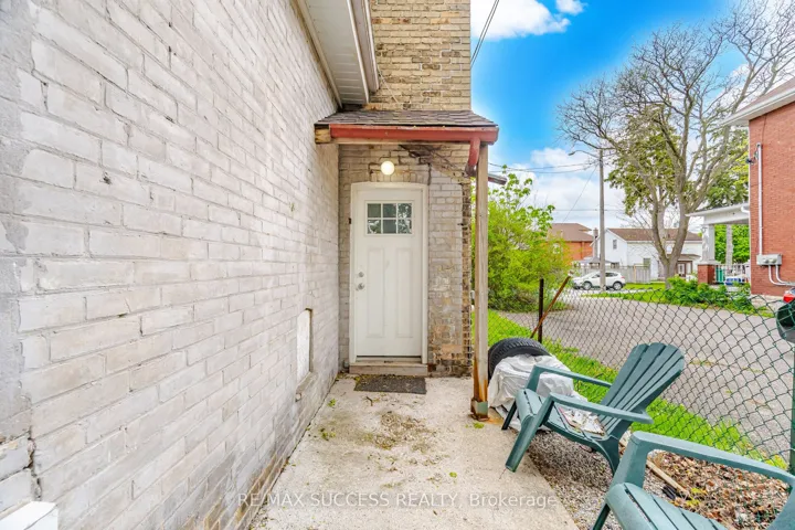 190 Sheridan Street, Brantford, ON N3S 4P8