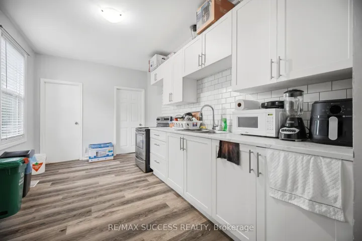 190 Sheridan Street, Brantford, ON N3S 4P8