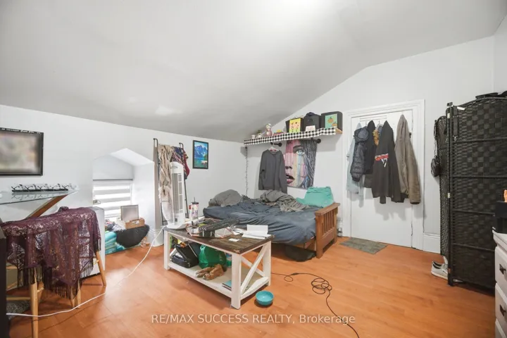 190 Sheridan Street, Brantford, ON N3S 4P8