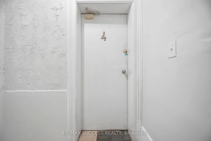 190 Sheridan Street, Brantford, ON N3S 4P8