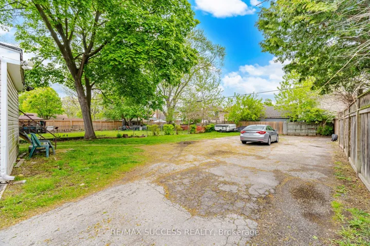 190 Sheridan Street, Brantford, ON N3S 4P8