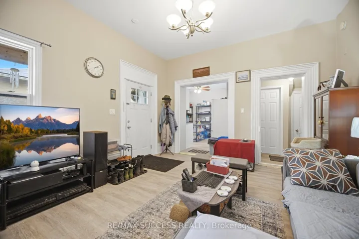 190 Sheridan Street, Brantford, ON N3S 4P8