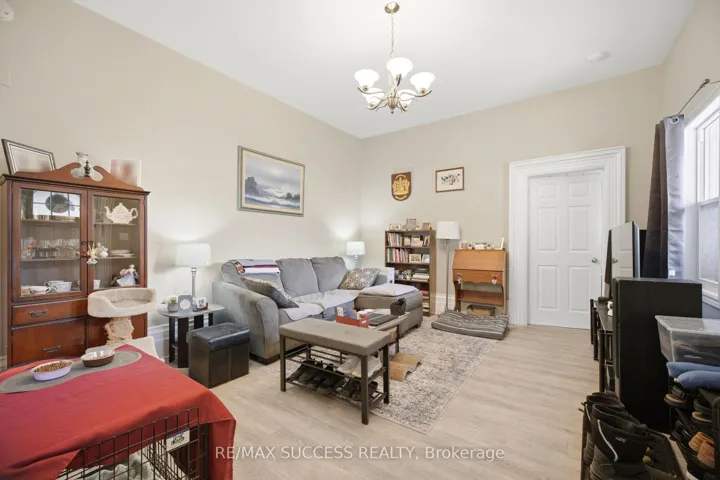 190 Sheridan Street, Brantford, ON N3S 4P8