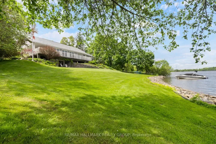1 Rideau Glen Drive, Country Place – Pineglen – Crestview And Area, ON K2C 3H1