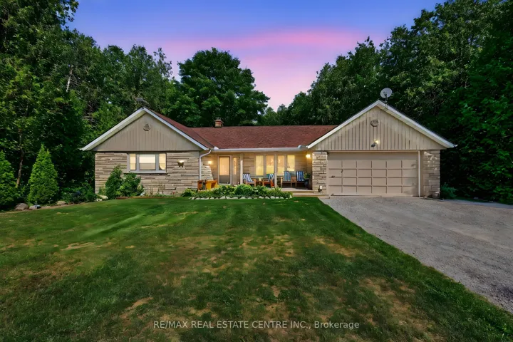 16 Cedar Lane Rd, Mono, ON L9W 6C8