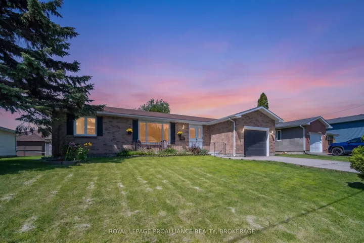 227 Cross Street, Deseronto, ON K0K 1X0