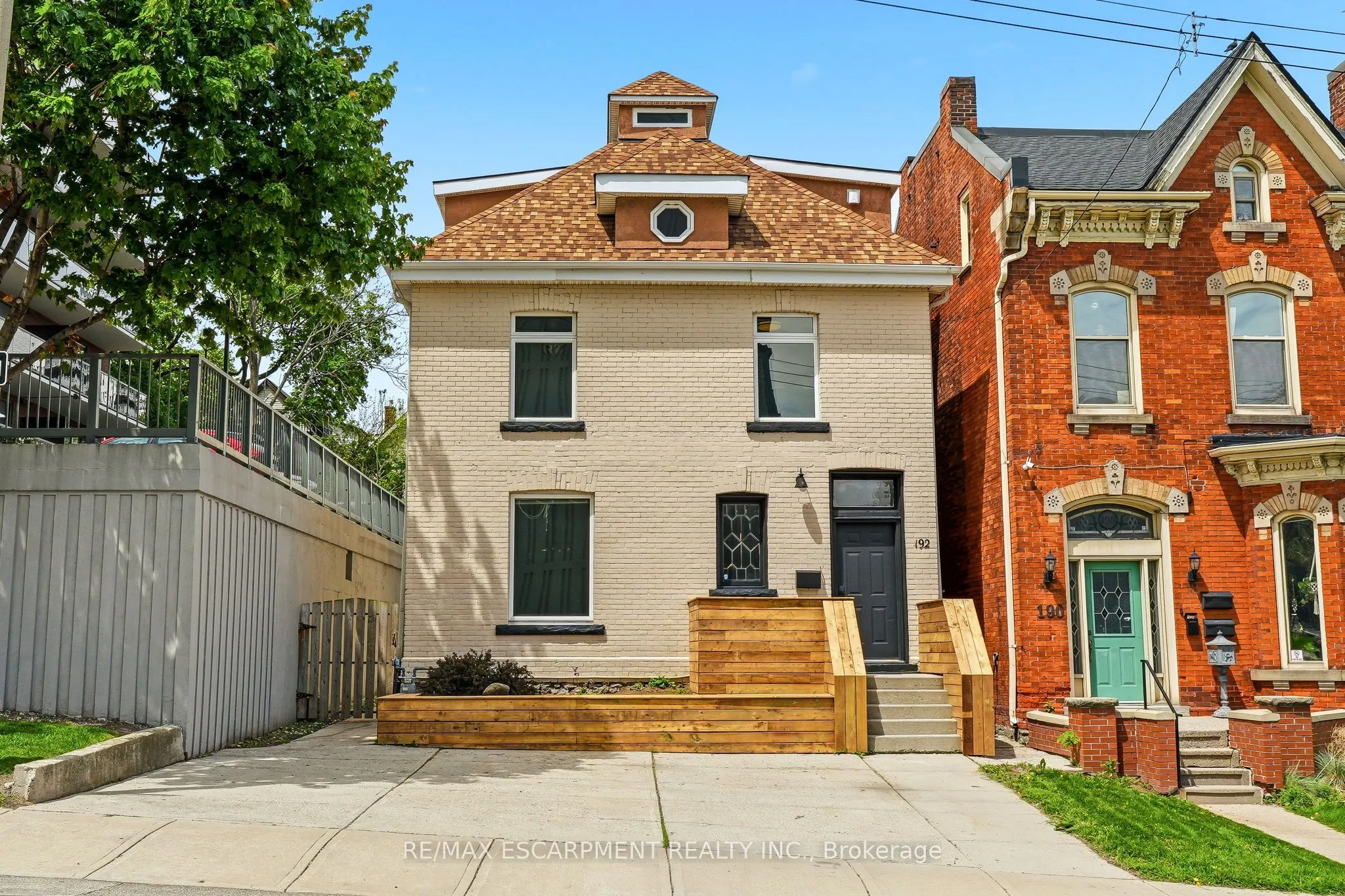 Triplex For Sale | X13156726