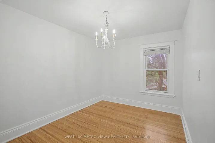 21 Springer Avenue, Hamilton, ON L8M 2W7