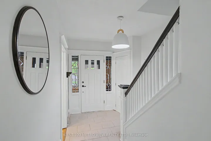 21 Springer Avenue, Hamilton, ON L8M 2W7
