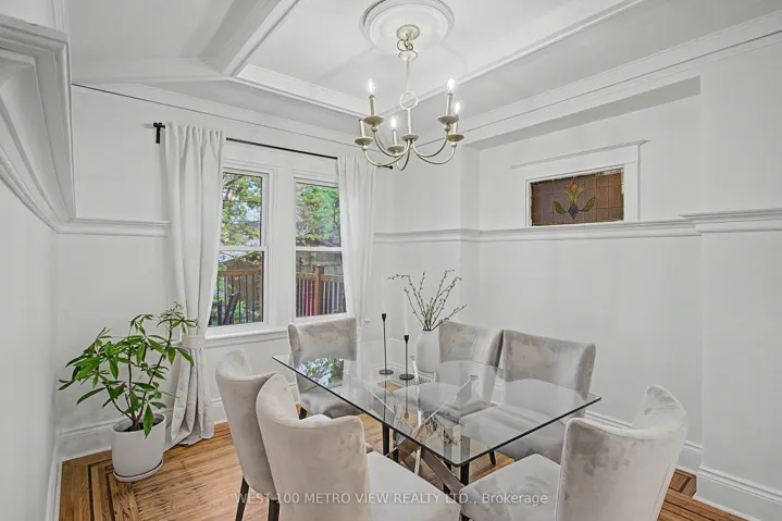 21 Springer Avenue, Hamilton, ON L8M 2W7