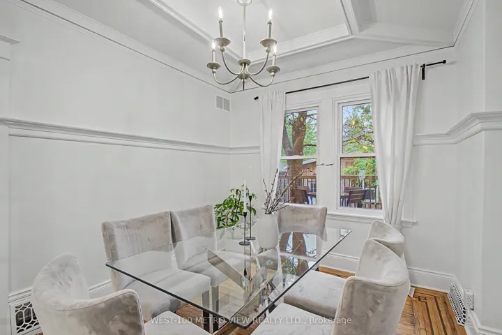 21 Springer Avenue, Hamilton, ON L8M 2W7