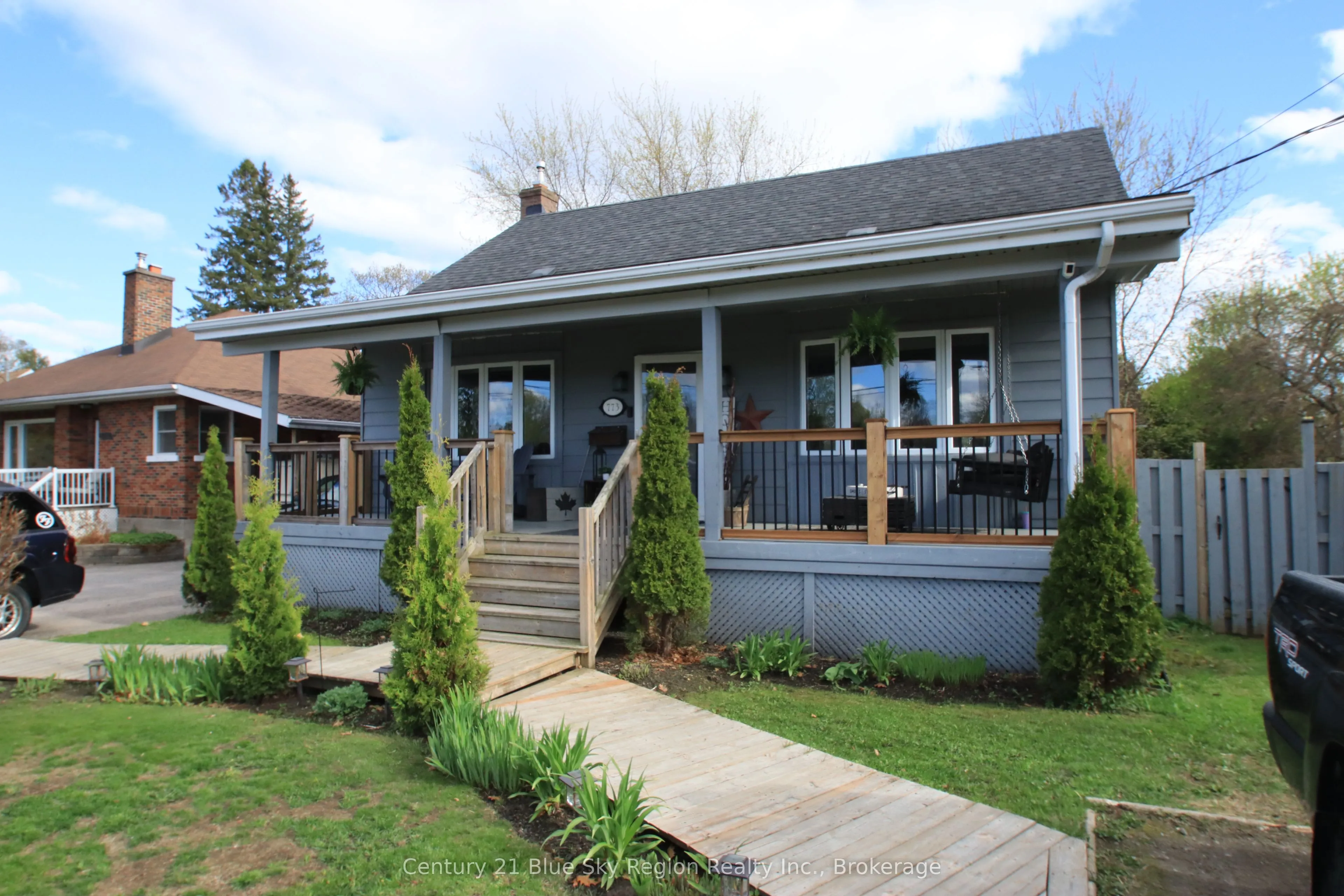 Detached Home For Sale | X13168816