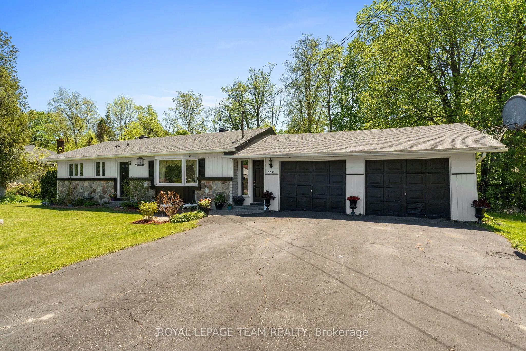 Detached Home For Sale | X13171102