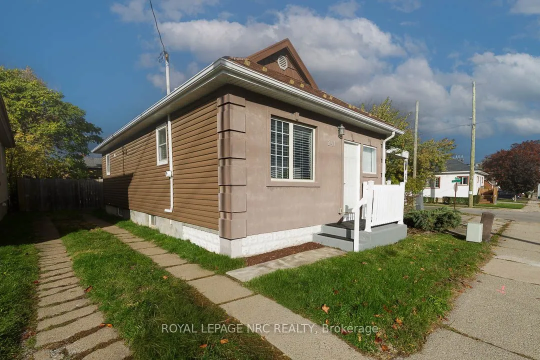 Detached Home For Sale | X13173992