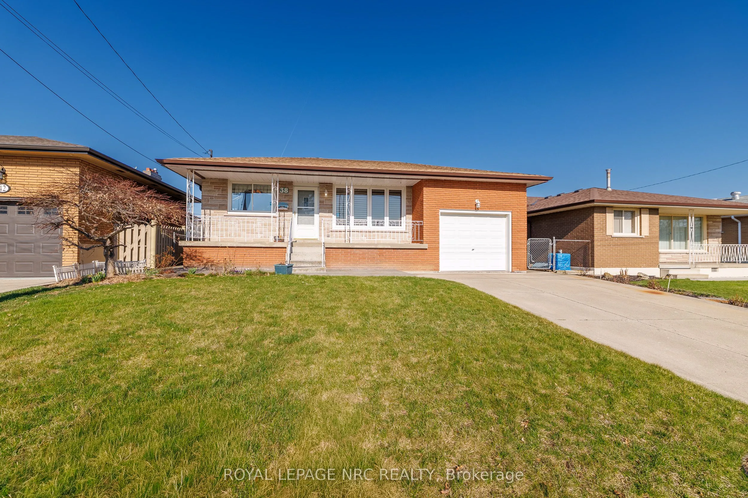Detached Home For Sale | X13225046