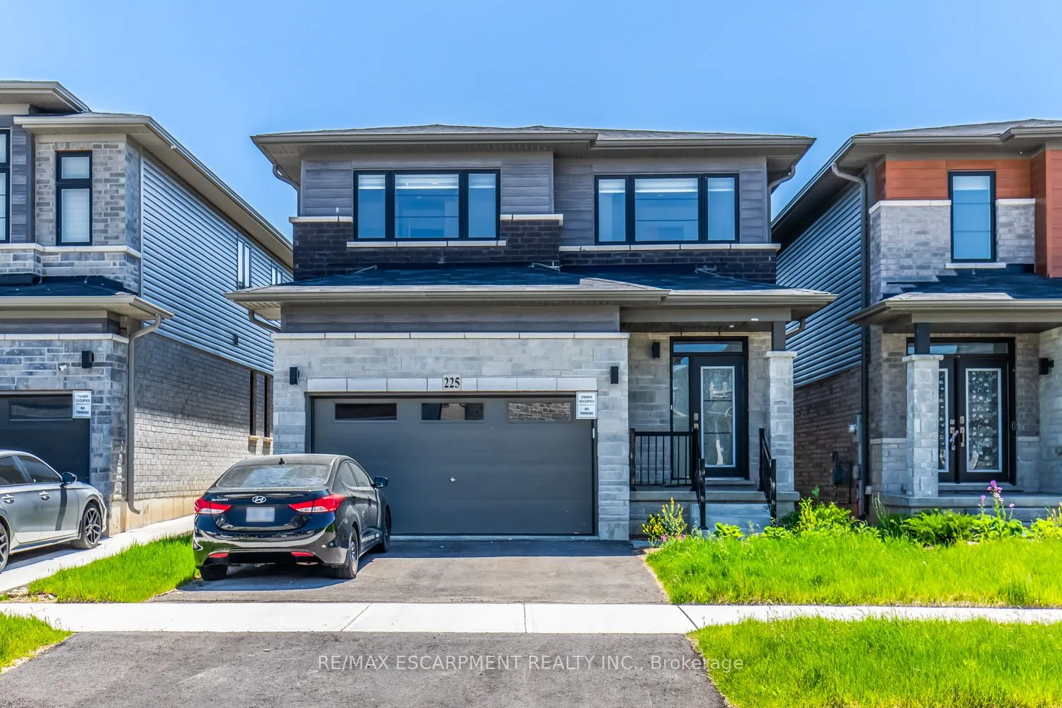 Detached Home For Lease | X13226010