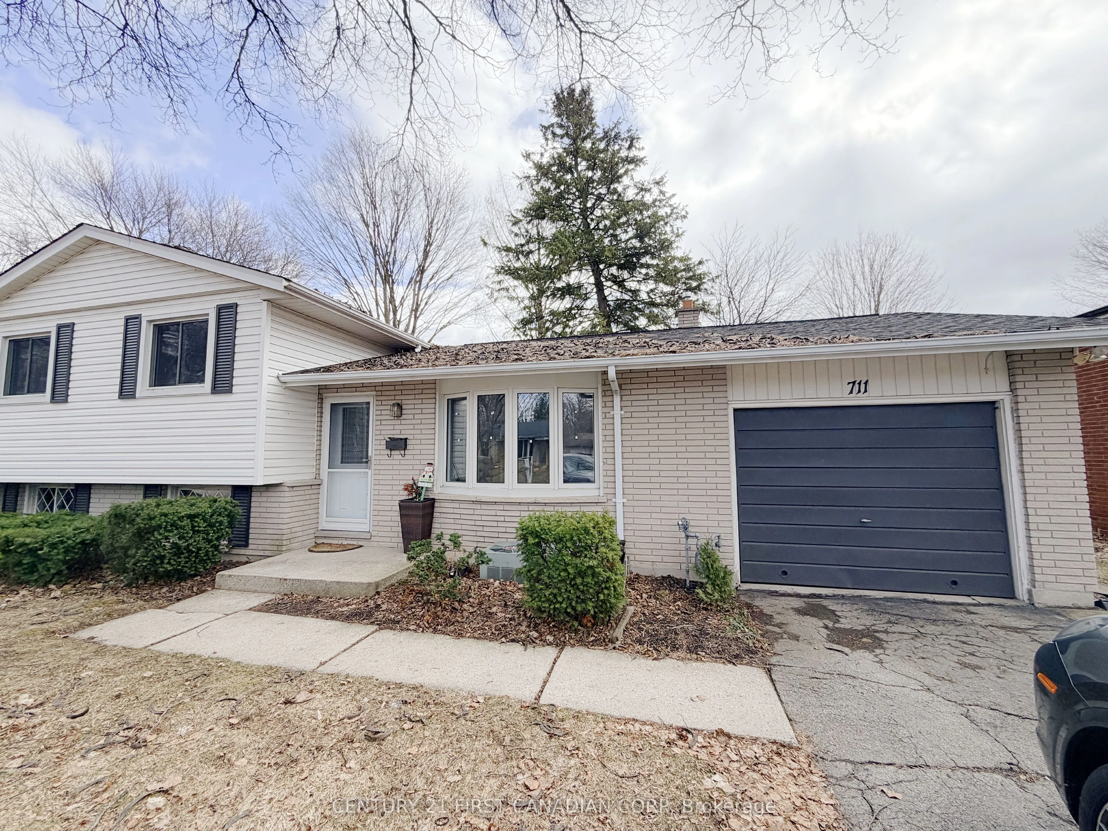 Detached Home For Lease | X13229946