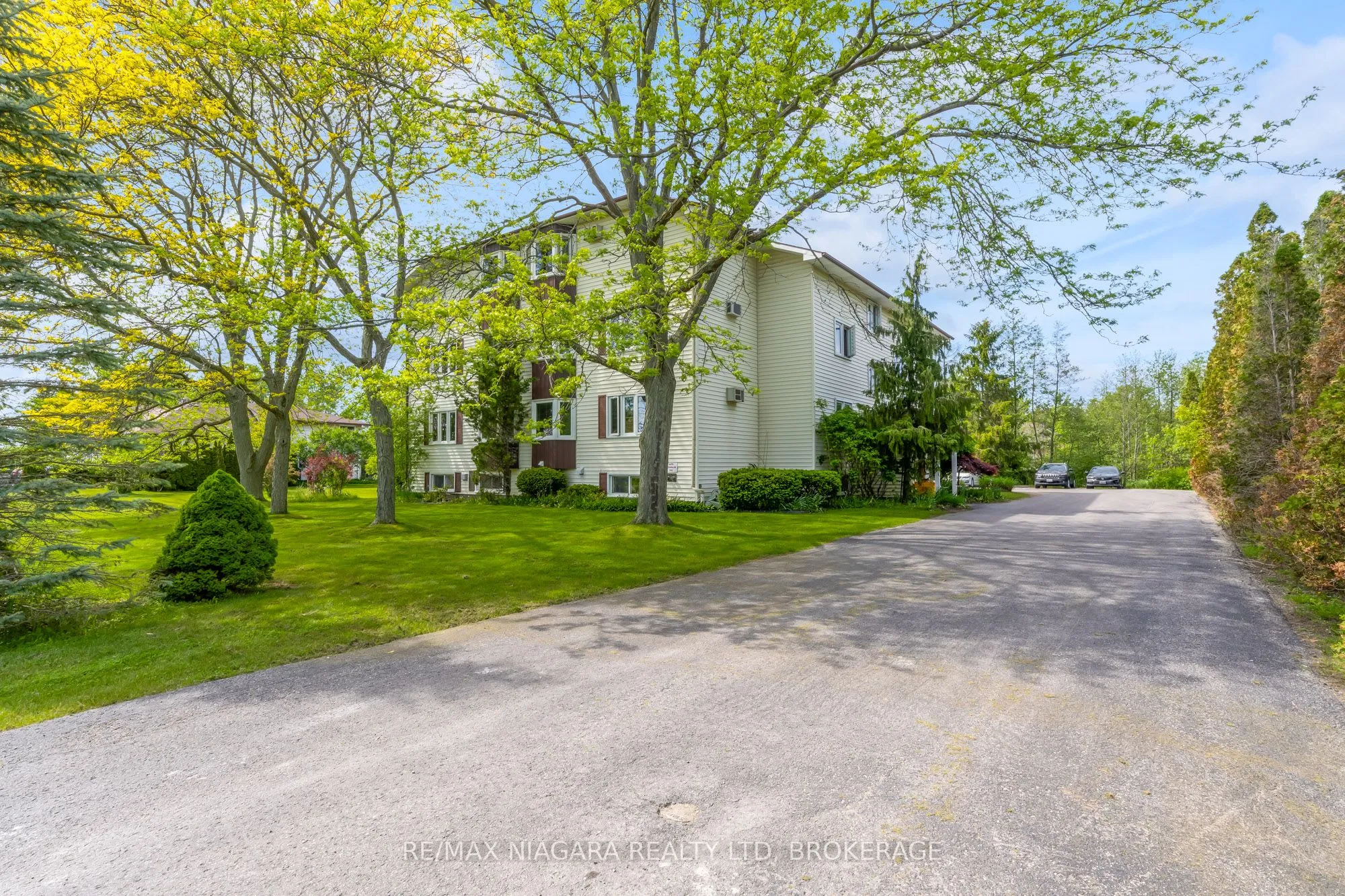 Multiplex For Lease | X13230478