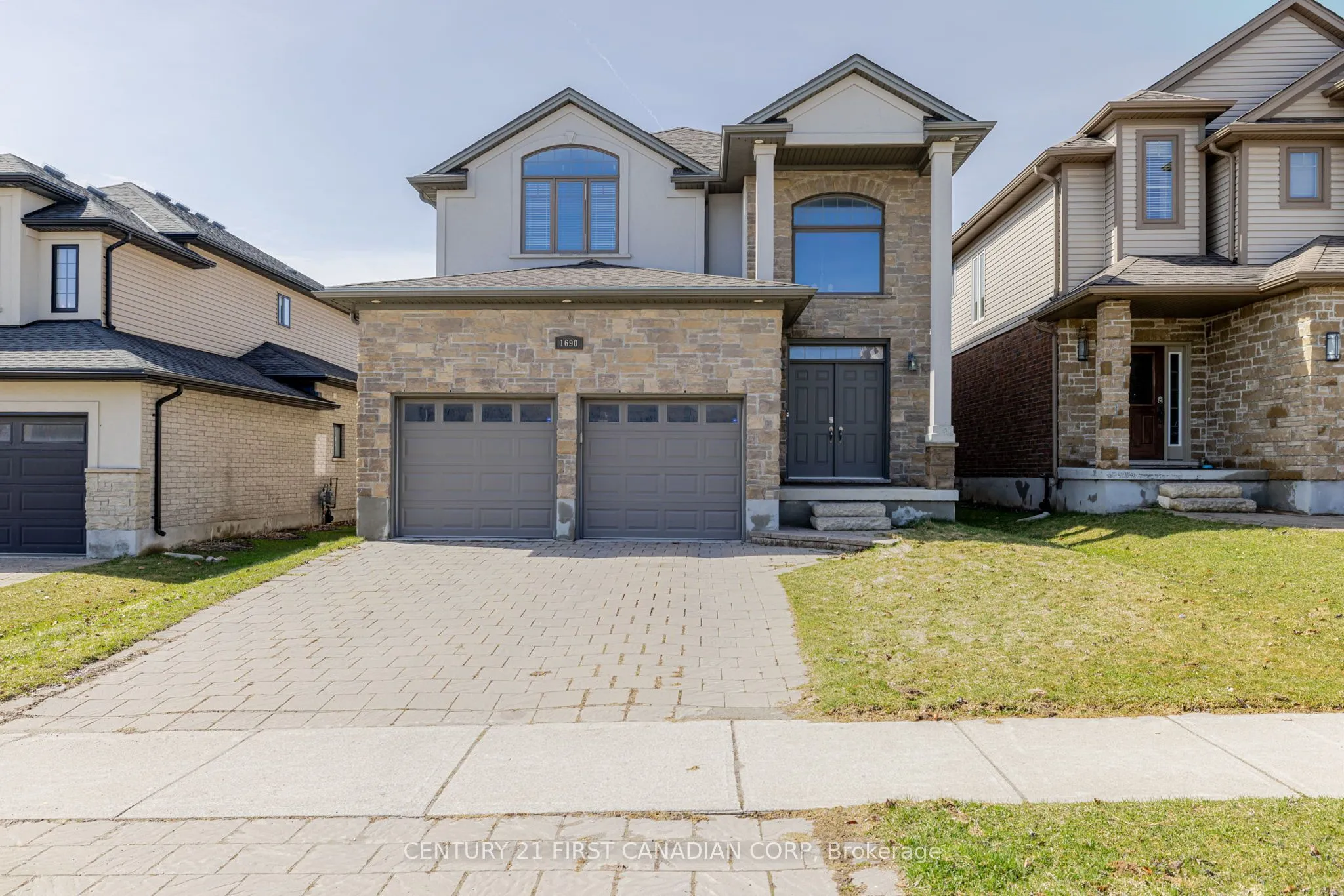 Detached Home For Lease | X13234618