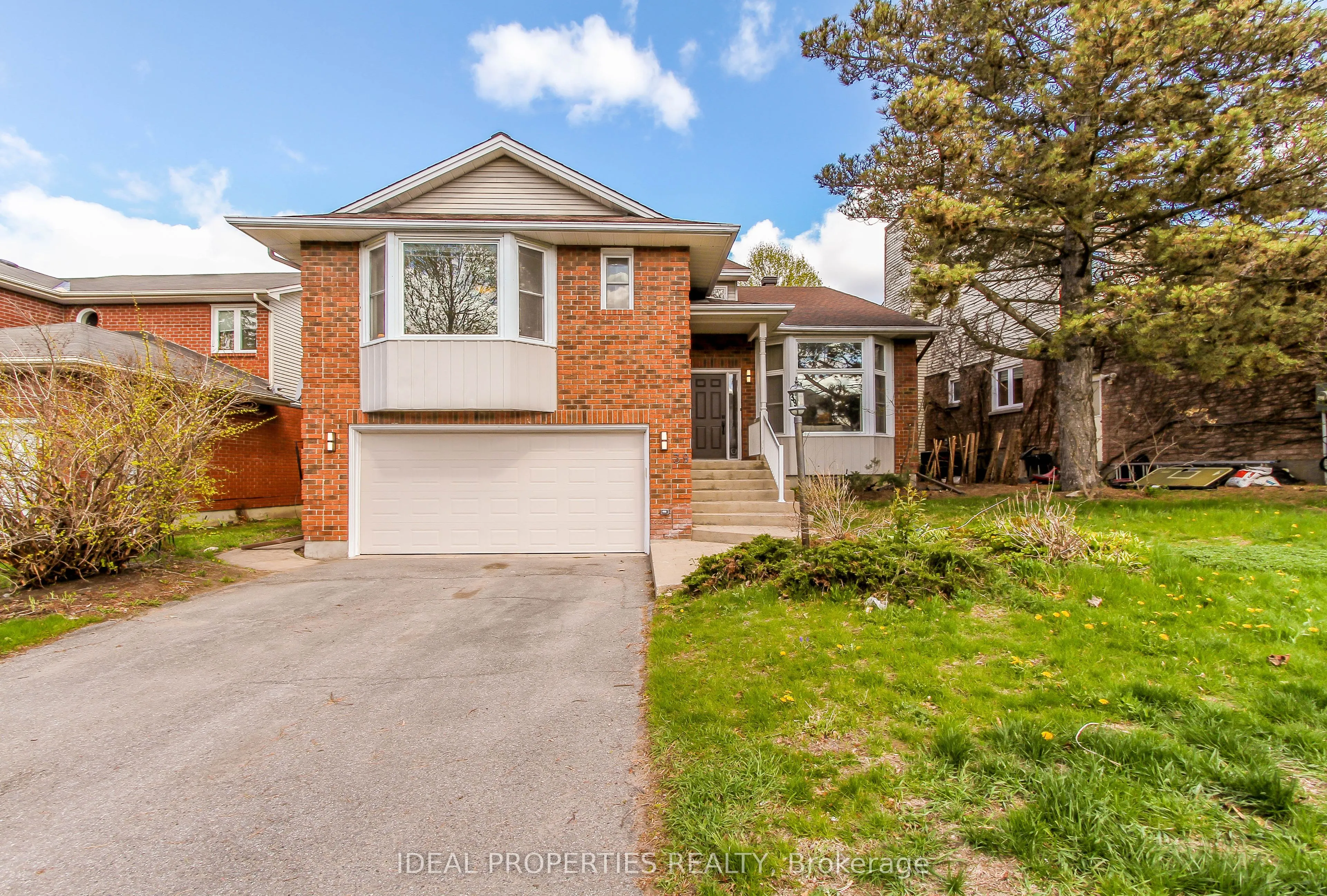 Detached Home For Lease | X13239048