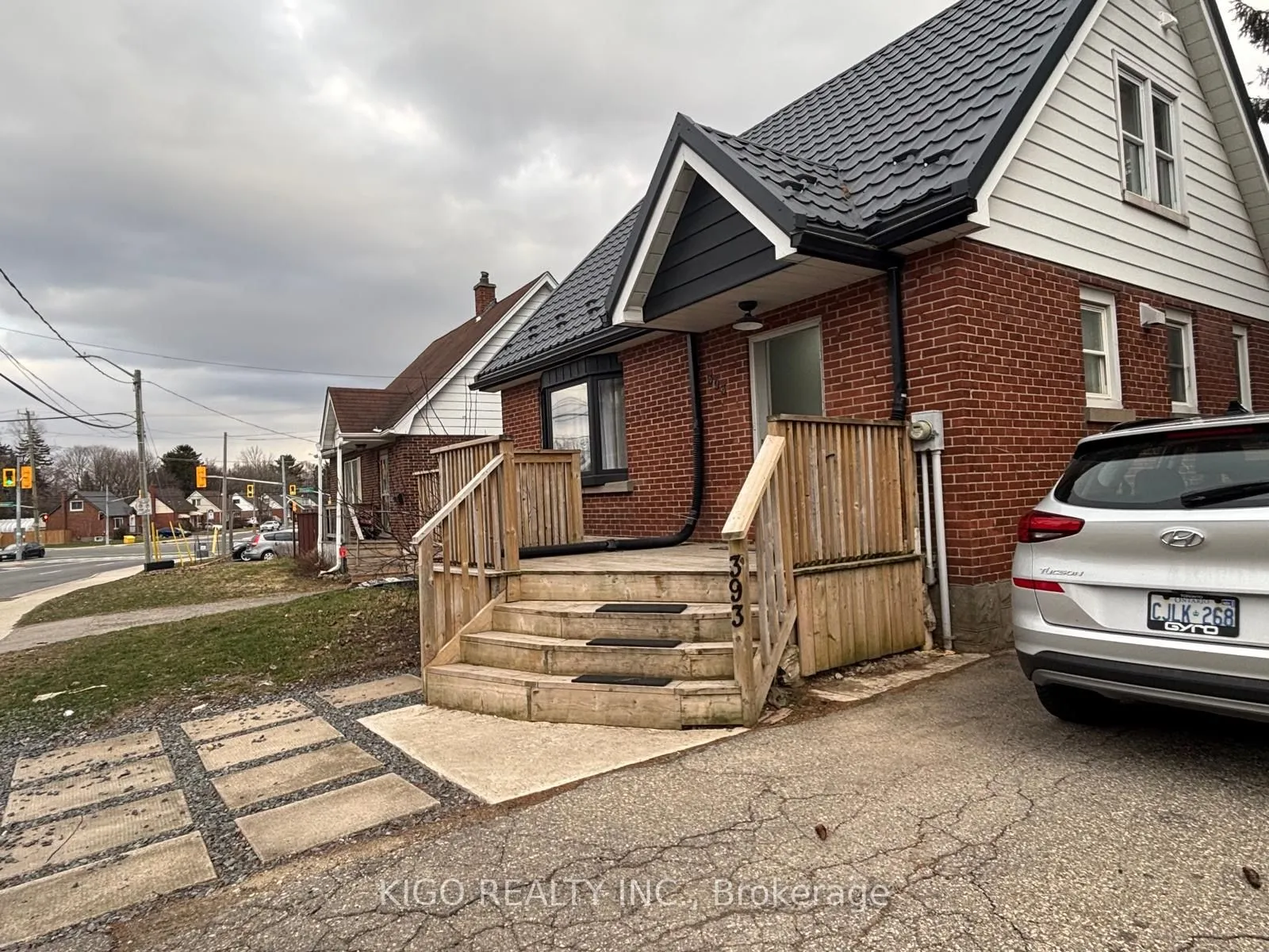 Detached Home For Lease | X13240848