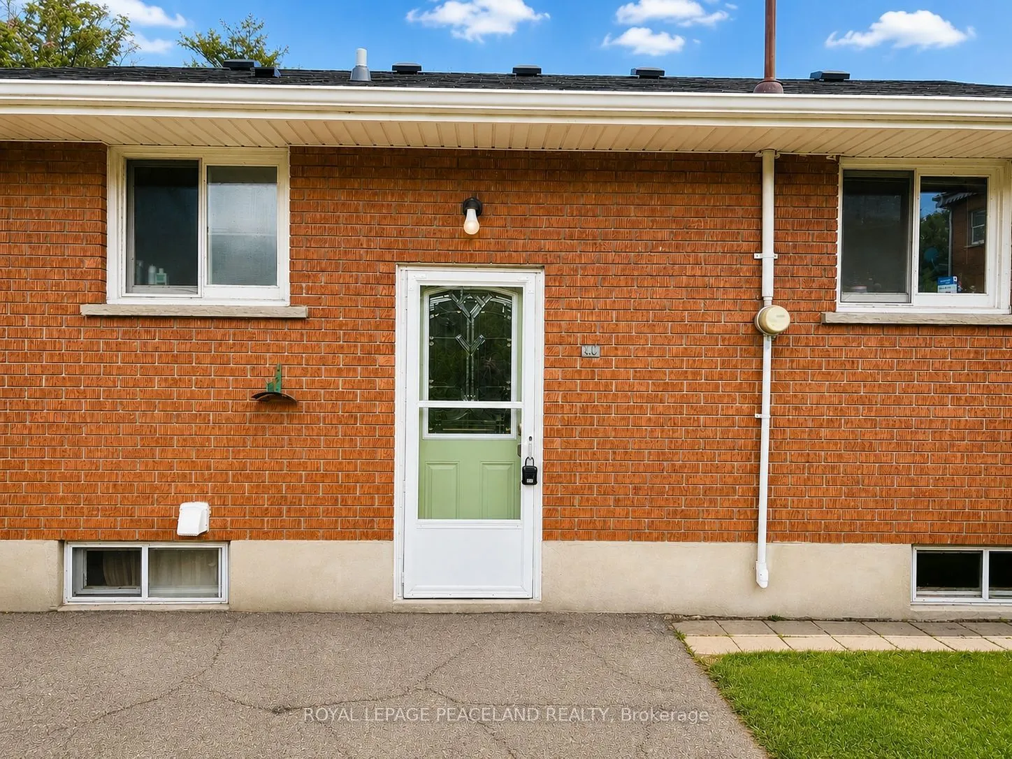 Detached Home For Lease | X13240932