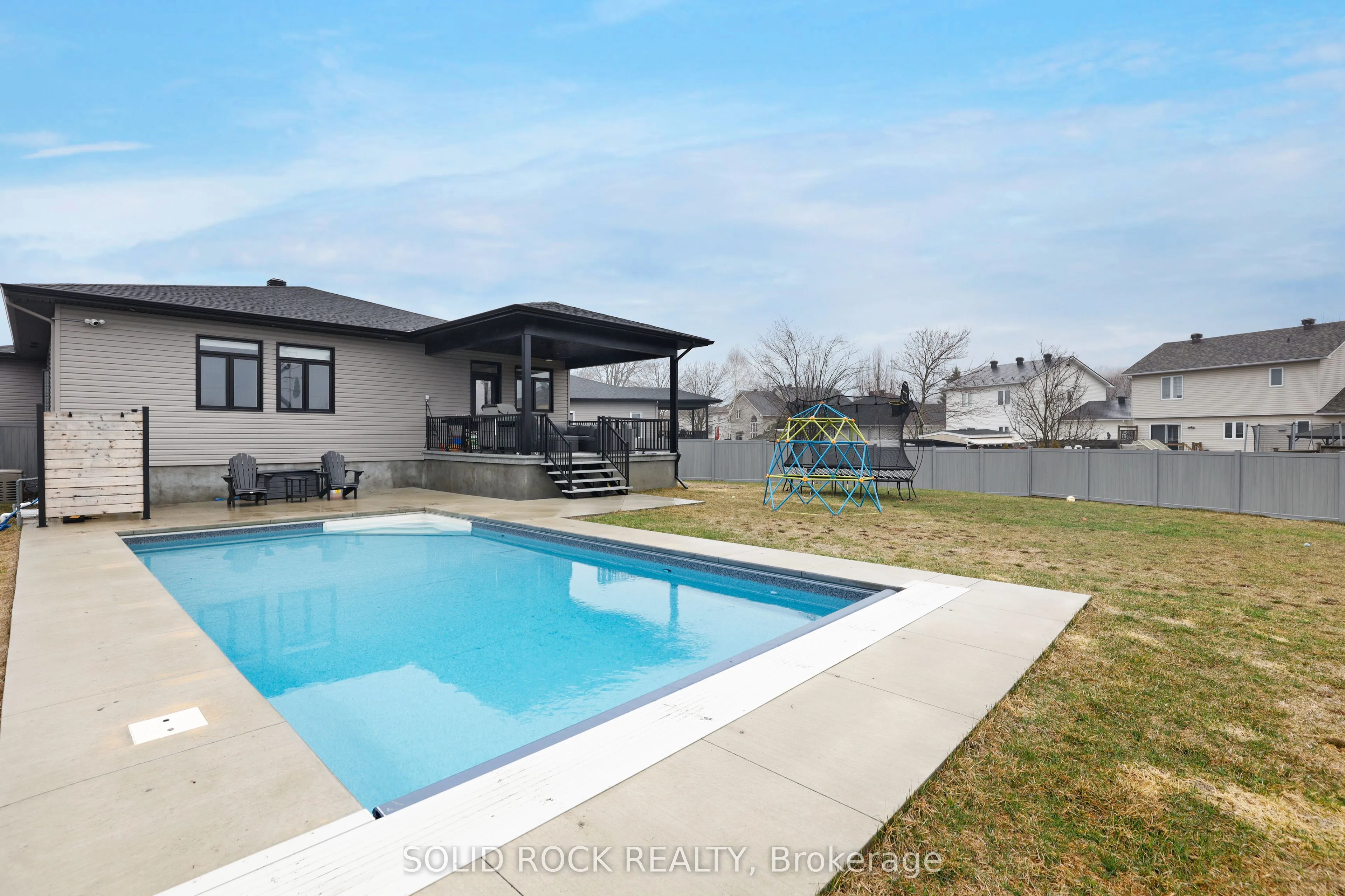 Detached Home For Sale | X13241014