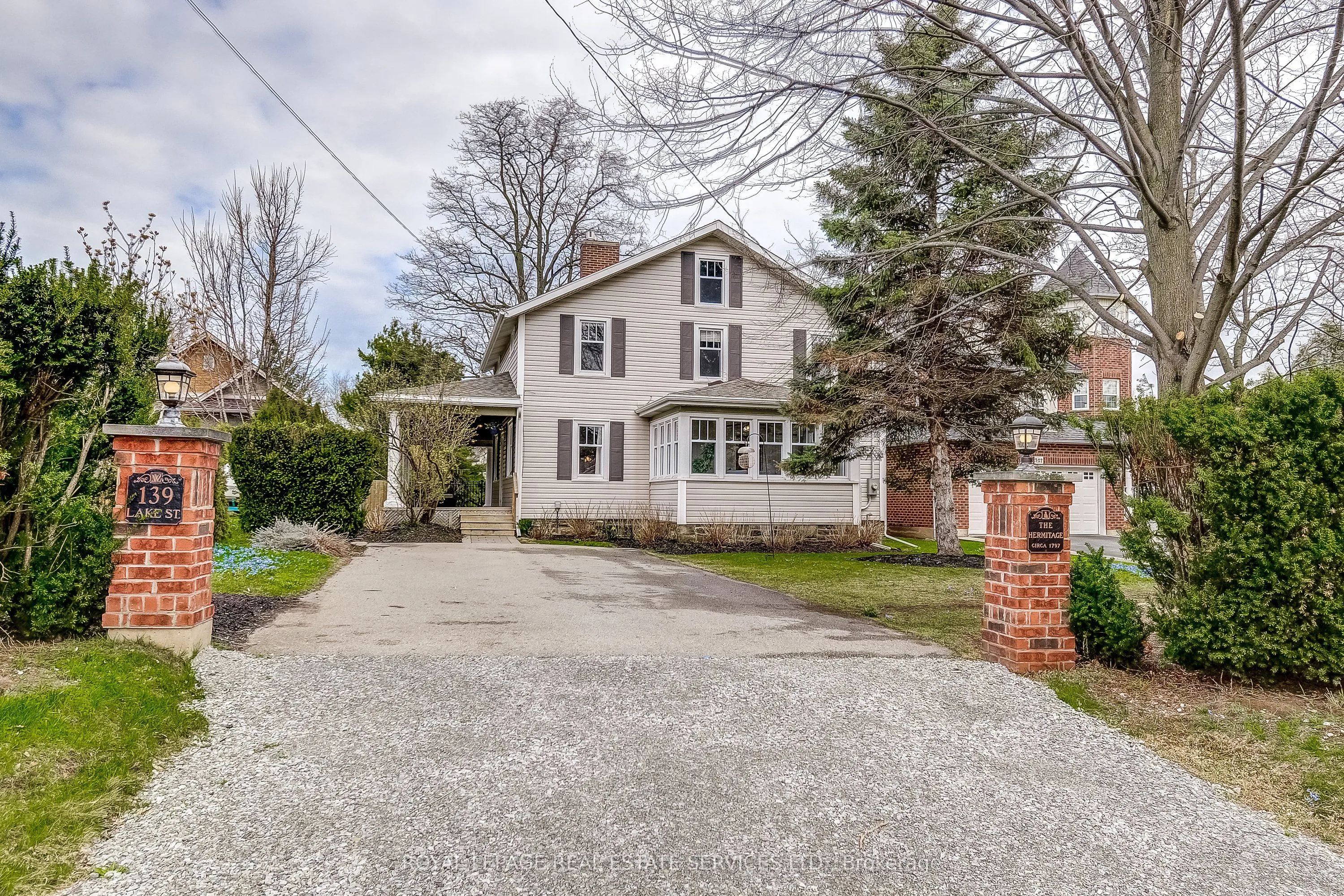 Detached Home For Sale | X13241022