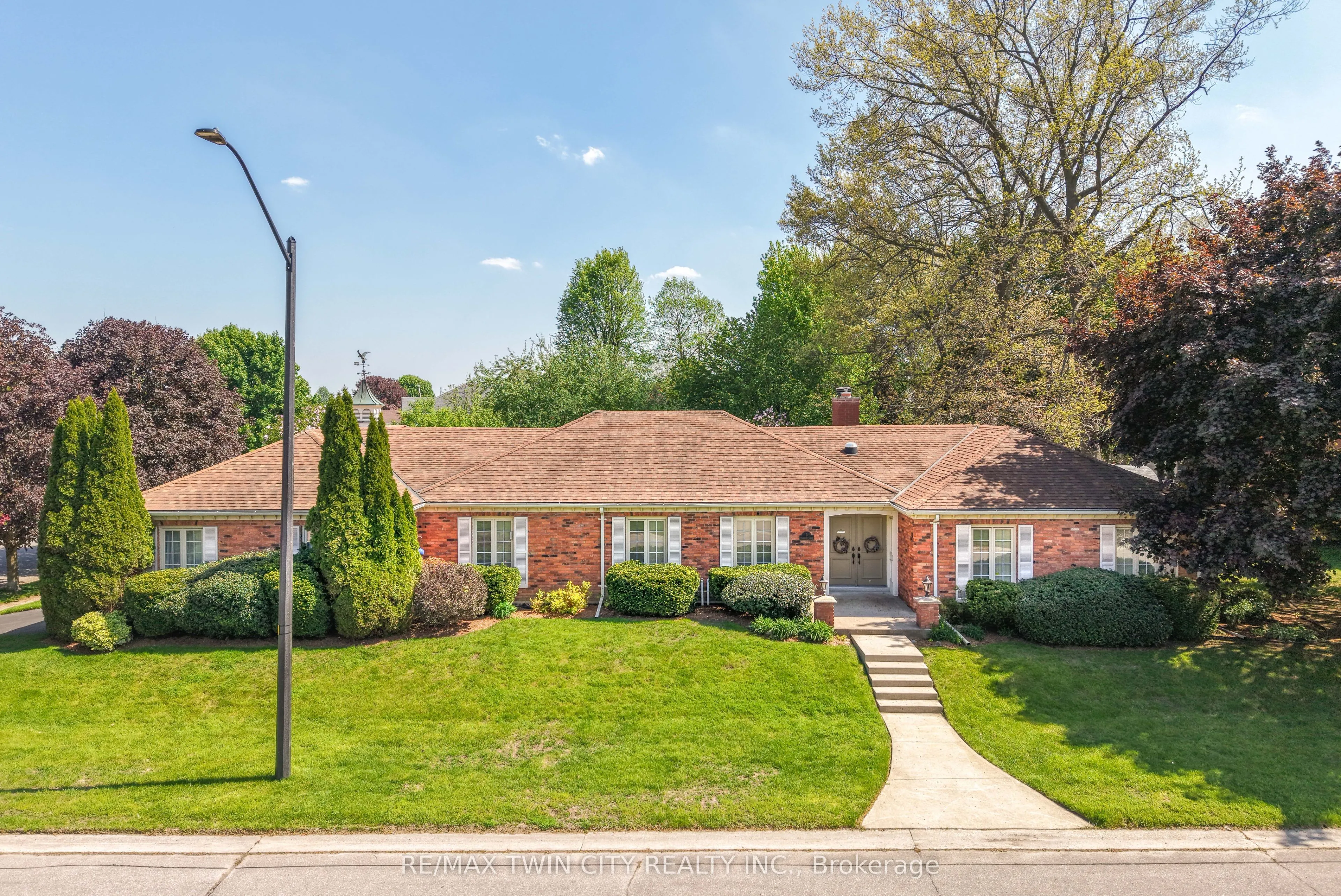 Detached Home For Sale | X13241126
