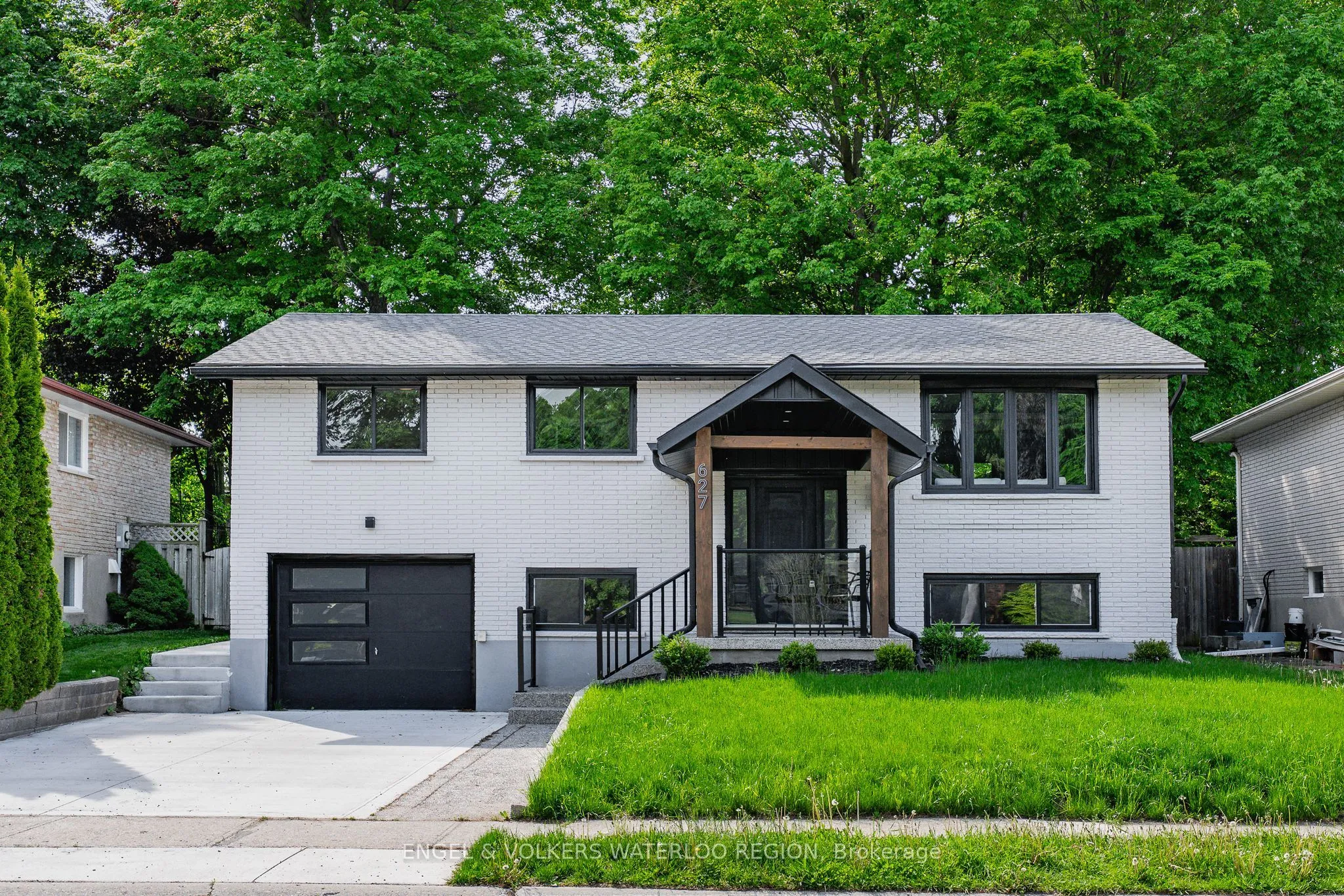 Detached Home For Sale | X13248894