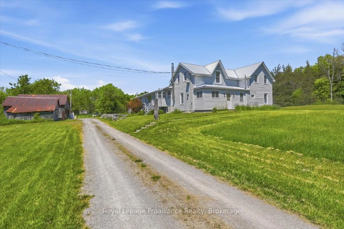 Triplex For Sale | X13248944