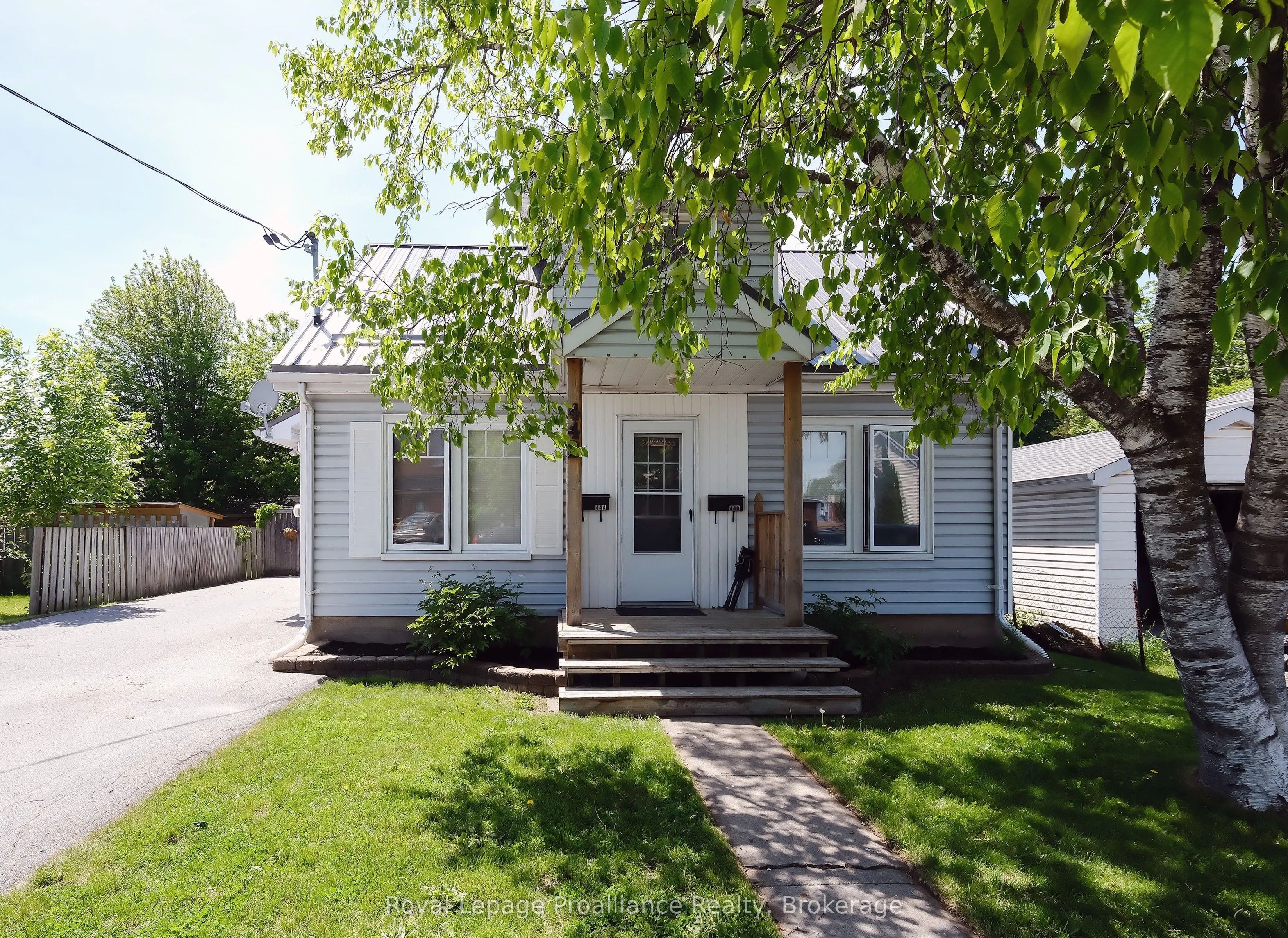 Duplex For Sale | X13282144
