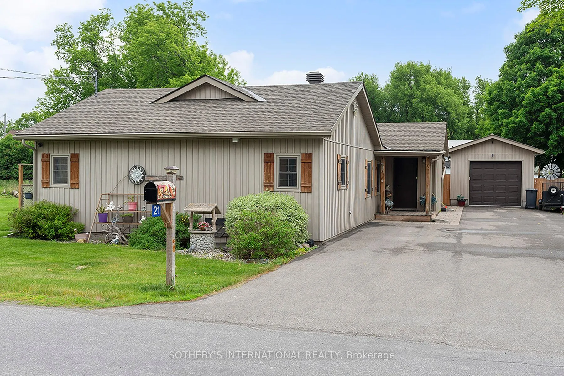 Detached Home For Sale | X13413080