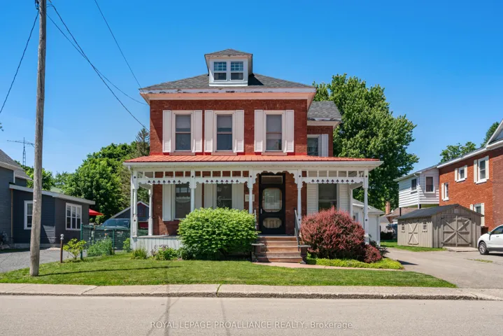 568 James Street W, Prescott, ON K0E 1T0