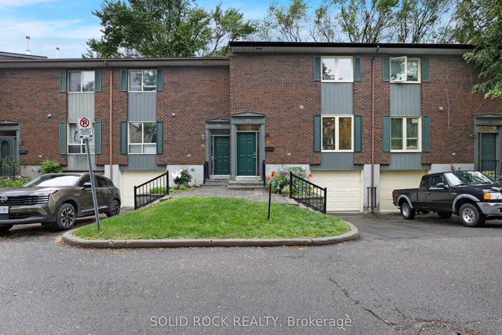97 Beachview Private, Billings Bridge – Riverside Park And Area, ON K1V 1M7