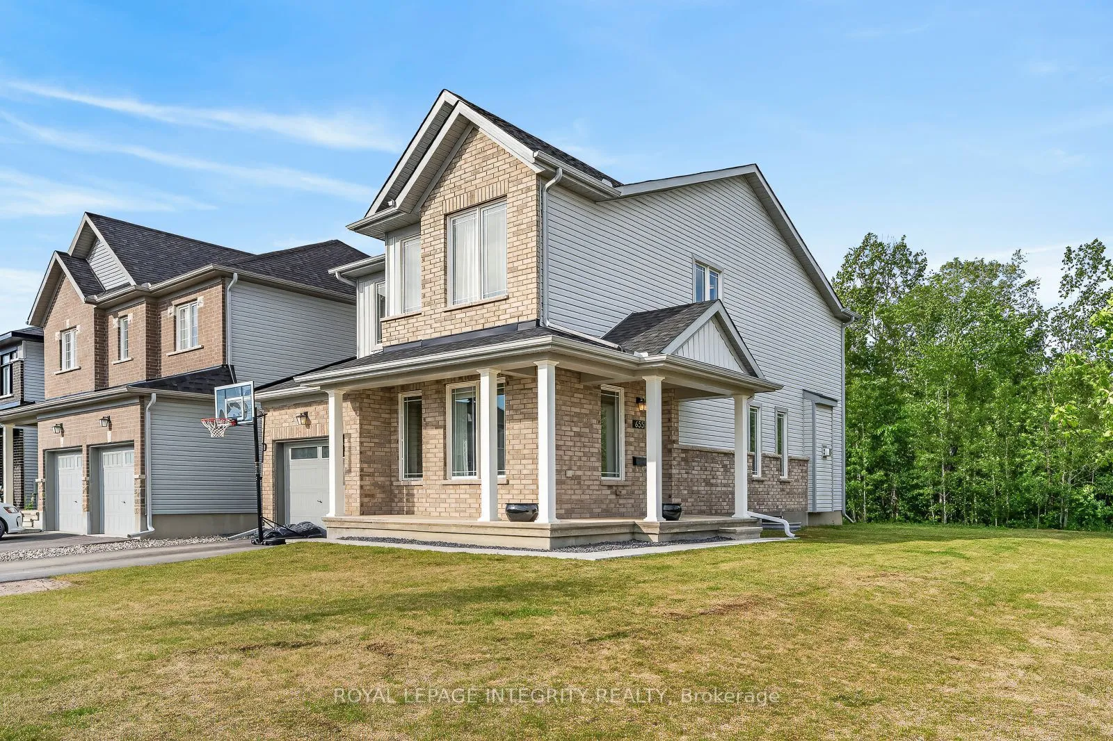 Detached Home For Sale | X13454904