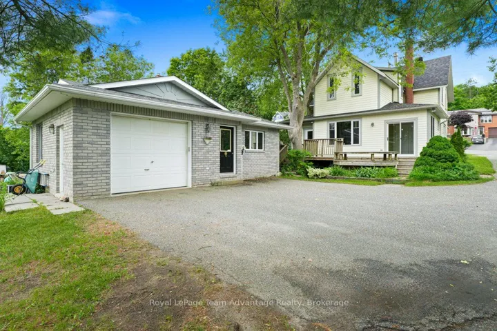 Detatched Garage