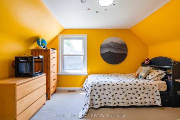 9 Ponsford Street, East Luther Grand Valley, ON L9W 5W7